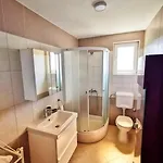4956-1 For 7 People In Barbat *