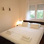 4956-1 For 7 People In Barbat Barbat na Rabu